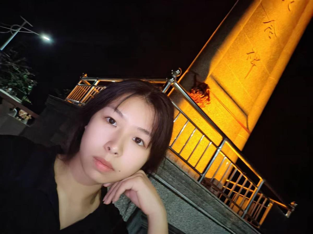 图为生命科学类李灿.jpg 图为生命科学类李灿.jpg